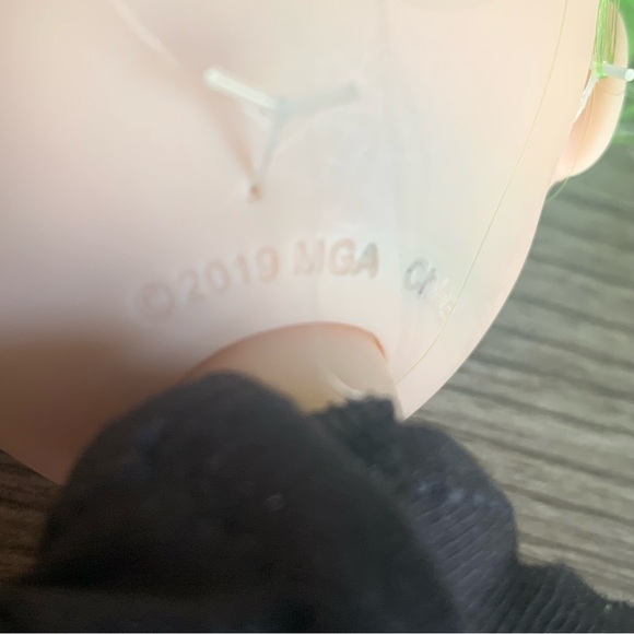 Rainbow High Set of 3 Dolls Ruby Anderson/Poppy Rowan/Jade Hunter 2019 - Picture 5 of 16